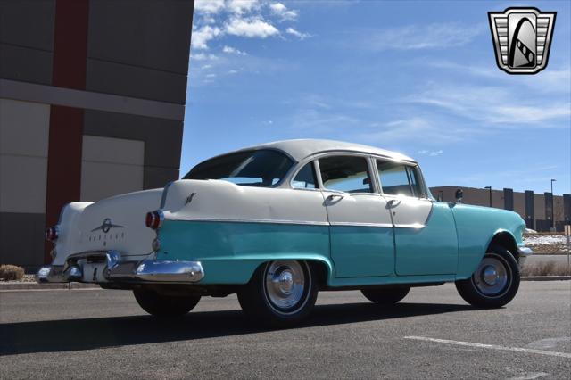 1955 pontiac chieftain