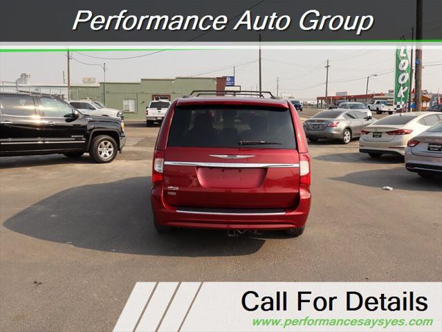 2014 chrysler town & country touring