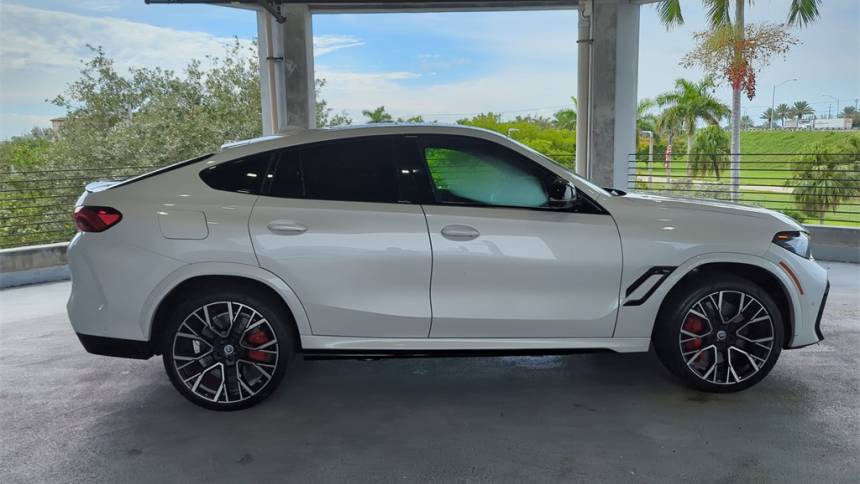 2022 bmw x6 m base
