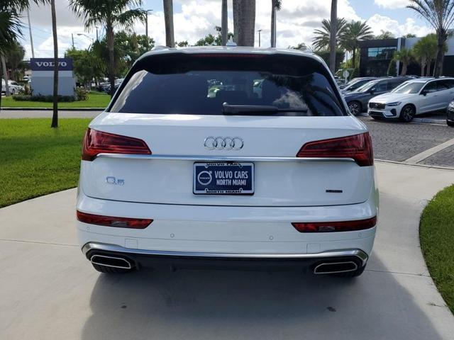 2022 audi q5 45 s line premium plus