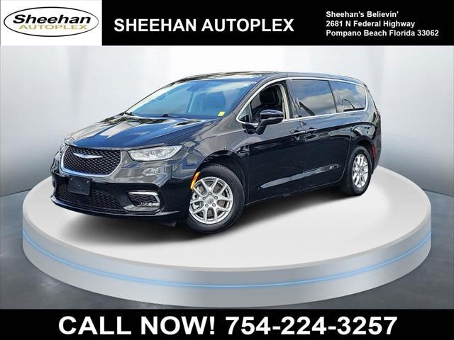 2023 chrysler pacifica touring l