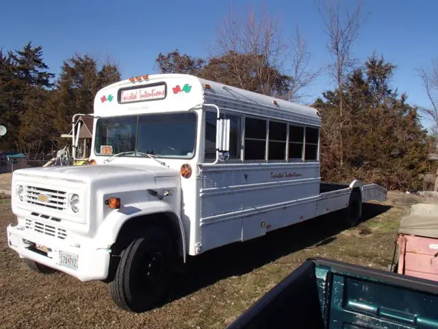 1987 chevrolet 6500 series car hauler