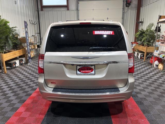 2015 chrysler town & country touring