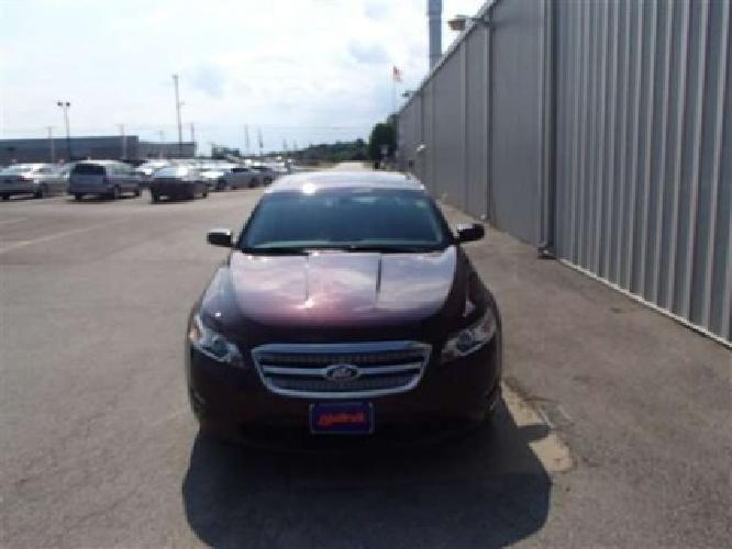 2011 ford taurus sel in evansville, in