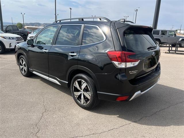 2019 subaru forester touring