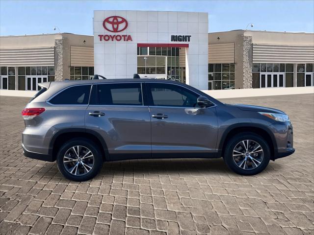2019 toyota highlander le plus