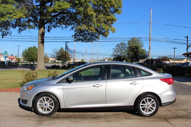 2017 ford focus se