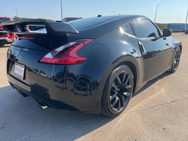 2018 nissan 370z touring