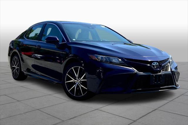 2021 toyota camry se
