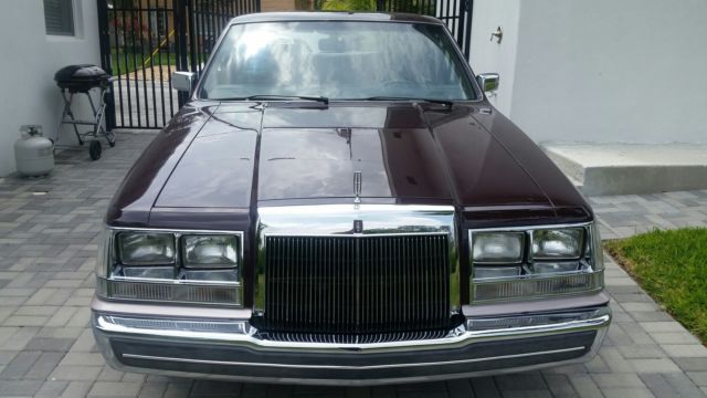 1985 lincoln continental base sedan 4-door 5.0l