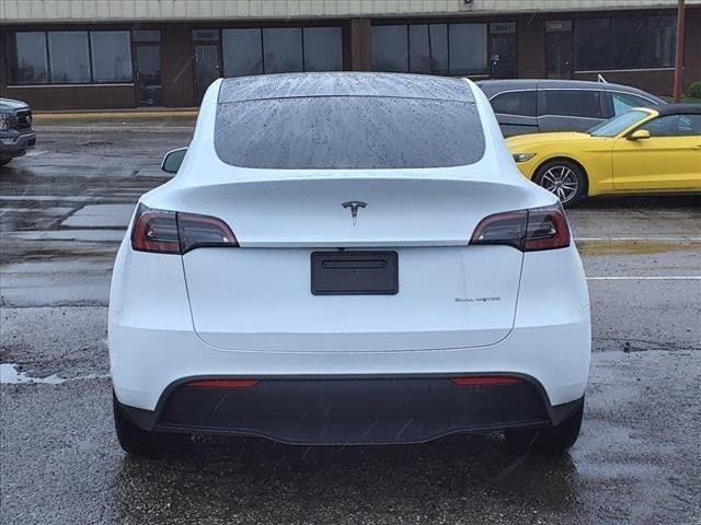 2023 tesla model y long range in farmington, michigan