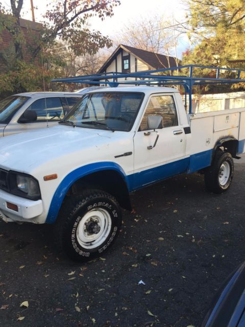 1983 toyota sr5 4x4 utility bed runs good