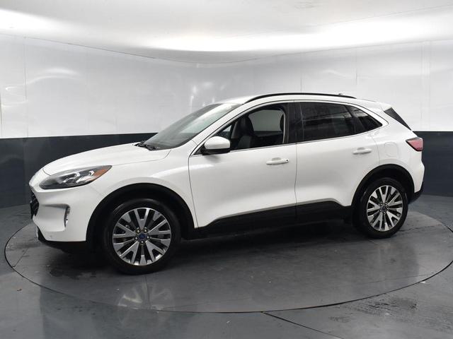 2022 ford escape titanium