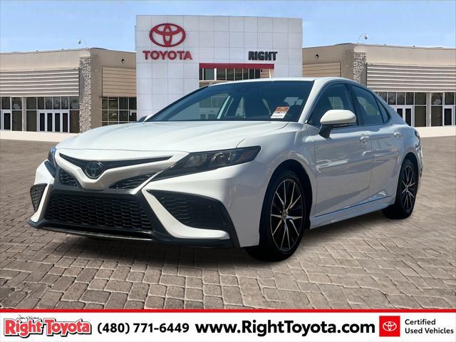 2023 toyota camry se