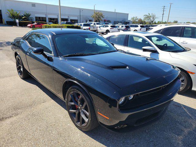 2019 dodge challenger sxt
