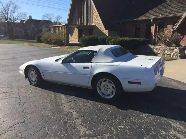beautiful 1994 chevrolet corvette convertible lt-1, white over red, all original