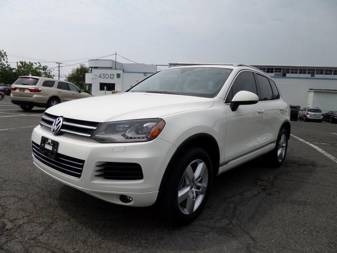 used 2011 volkswagen touareg lux teterboro, nj 07608 for sale in teterboro, new jersey