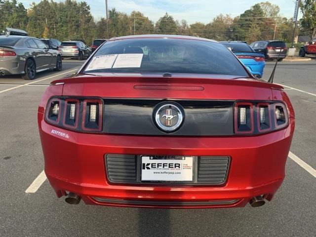 2014 ford mustang v6