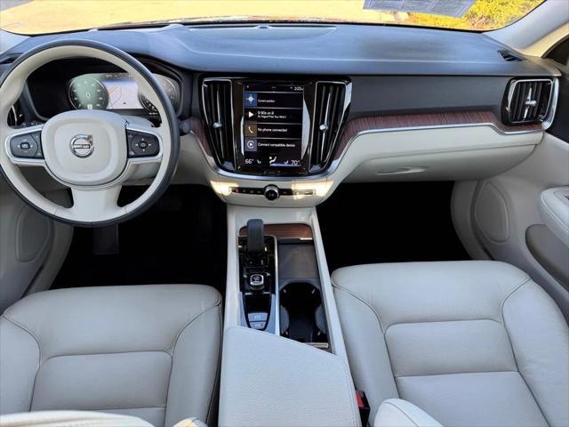 2022 volvo s60 t5 momentum