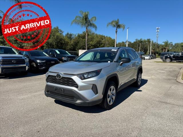 2020 toyota rav4 le
