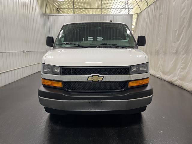 2021 chevrolet express 2500 rwd 2500 regular wheelbase wt