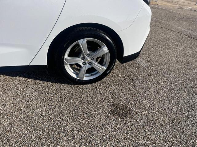 2018 chevrolet volt lt