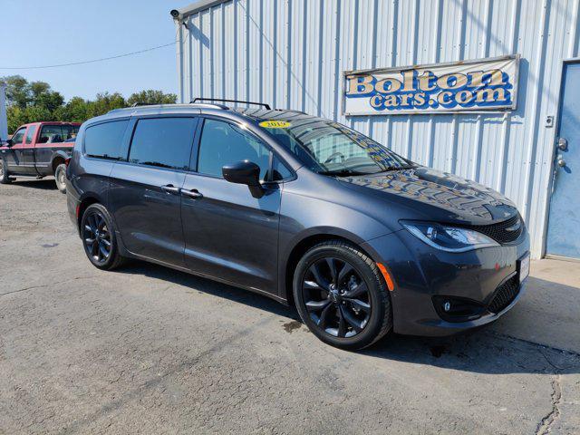 2019 chrysler pacifica touring-l plus