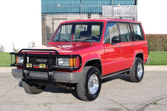 1989 isuzu trooper xs, 4x4, two owner, 100% rust free, 87k orig miles