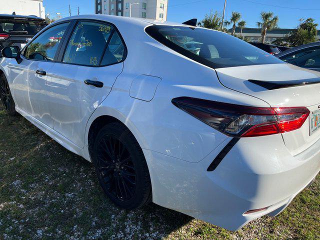 2022 toyota camry se