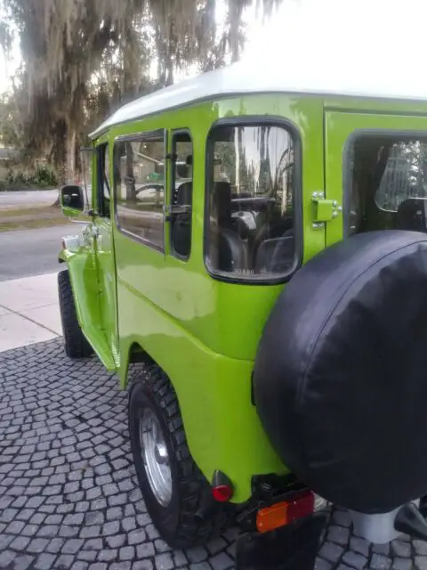 1981 toyota landcruiser bj40. like the fj40 but the diesel modal