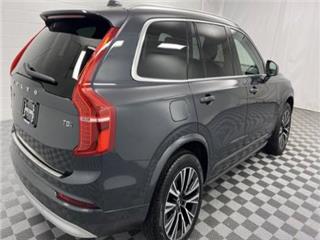 2022 Volvo XC90 t5 momentum