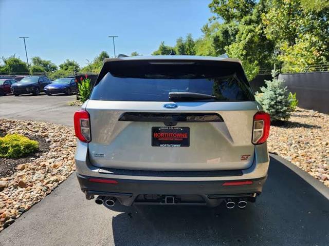 2022 ford explorer st