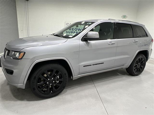 2021 jeep grand cherokee laredo