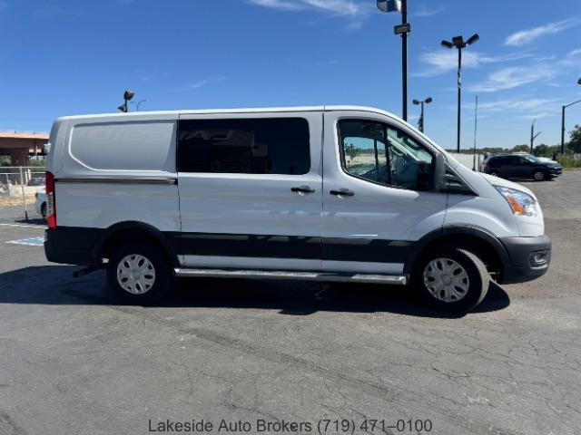 2022 ford transit-250 base