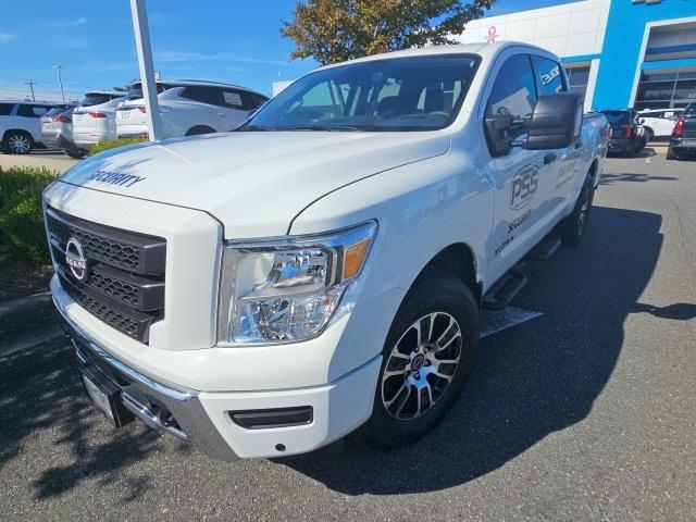 2023 nissan titan sv
