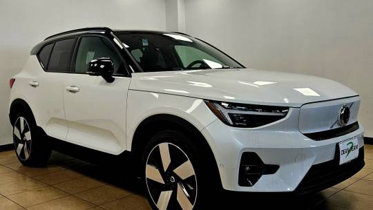 2024 Volvo XC40