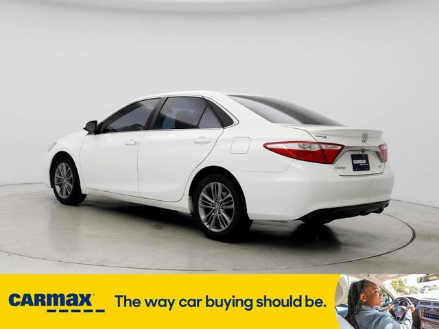 2016 toyota camry se