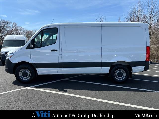 2023 mercedes-benz sprinter 2500 standard roof