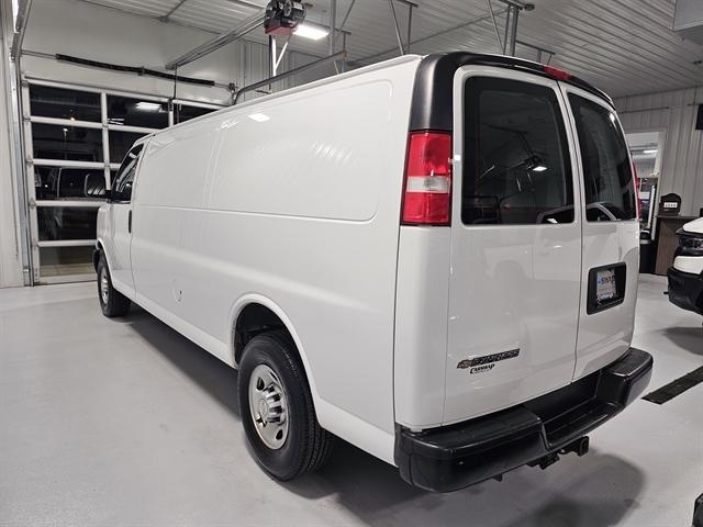 2020 chevrolet express 2500 t mulliner