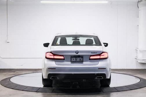 2021 bmw 530