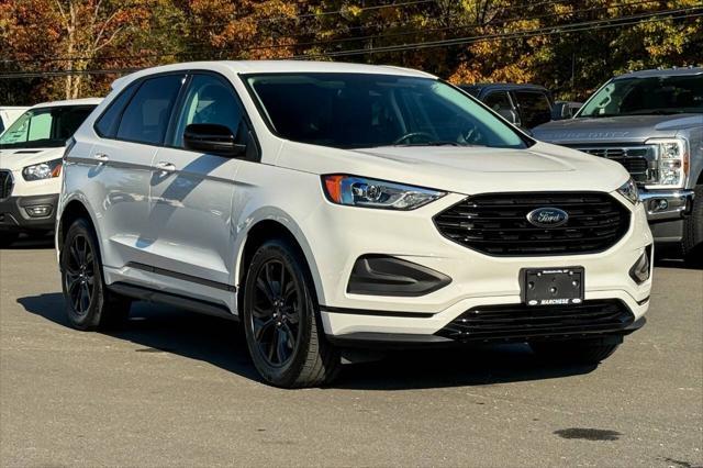 2022 ford edge se