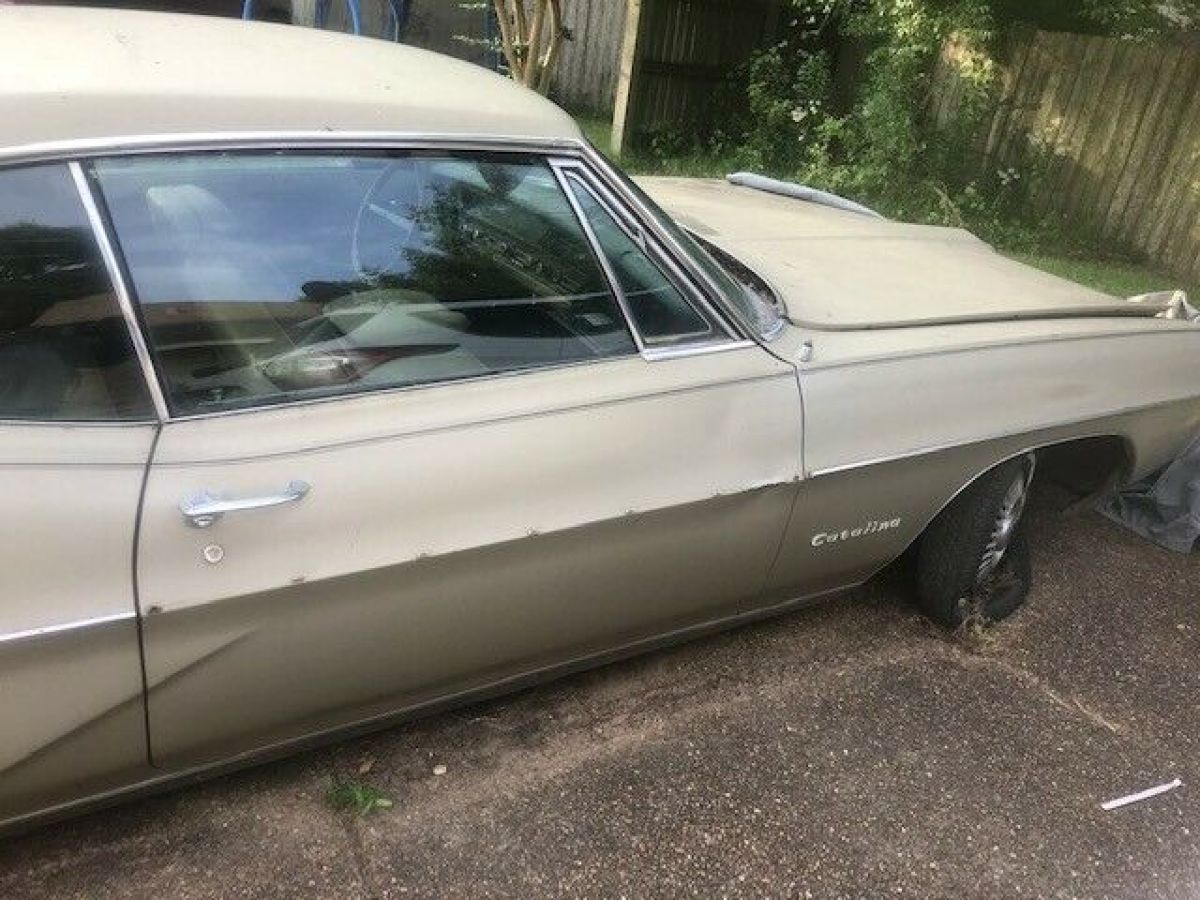classic car, needs work, but ready to sale