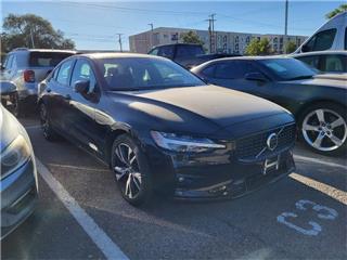 2024 Volvo S60 b5 plus dark theme
