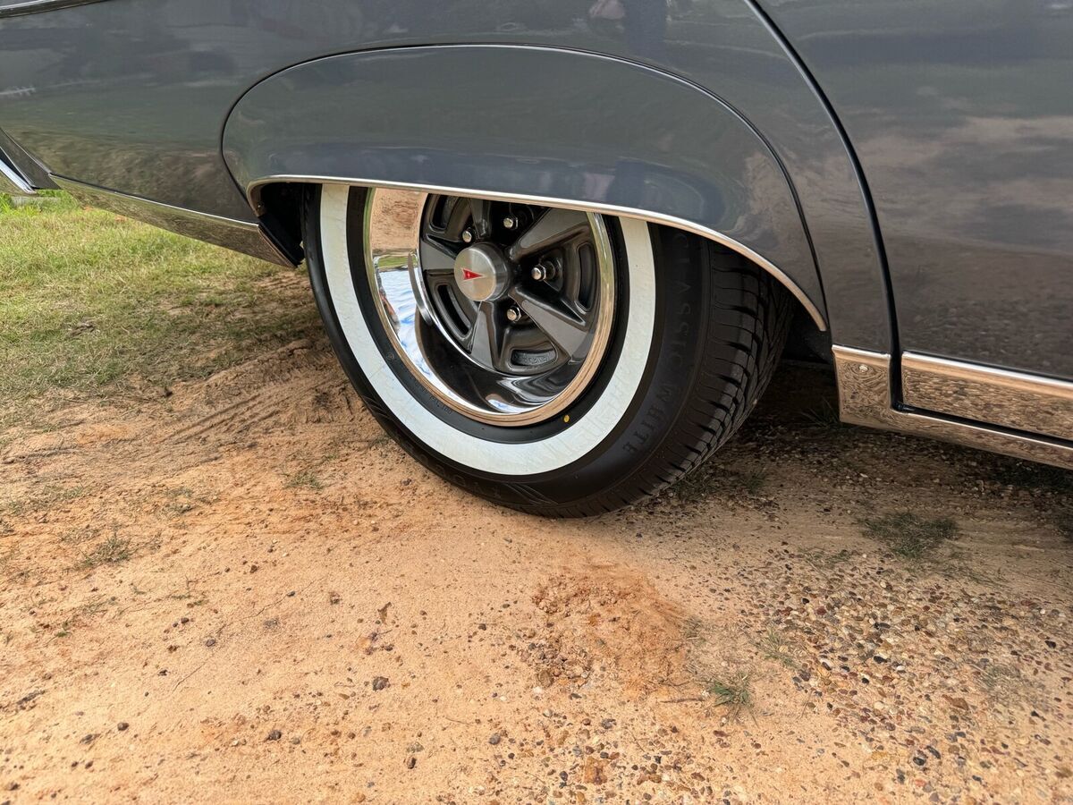 1976 pontiac bonneville grey rwd automatic