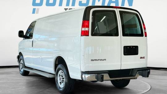 2022 GMC Savana