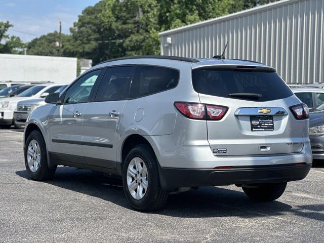 2016 chevrolet traverse ls