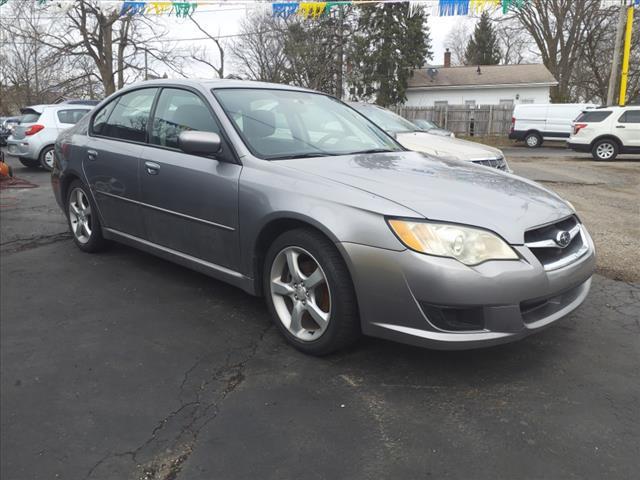 2009 subaru legacy base