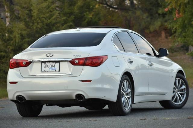 2015 infiniti q50 base