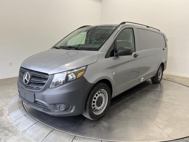 2022 mercedes-benz metris base