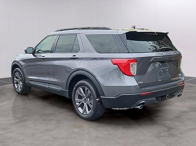 2021 ford explorer xlt